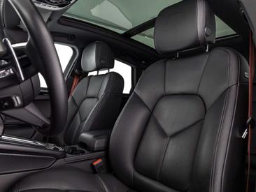Porsche Macan S — photo 11