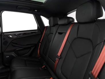 Porsche Macan S — photo 14