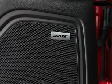Porsche Macan S — photo 18