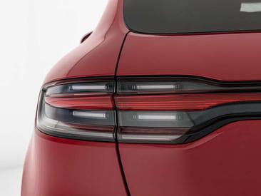 Porsche Macan S — photo 20