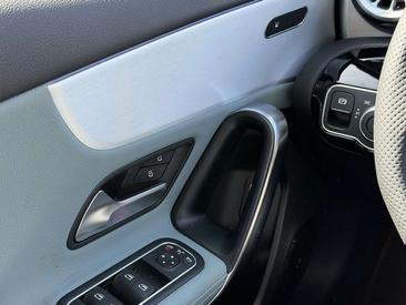 Mercedes Classe A Berline 200 — photo 13