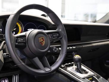 Porsche 911 GT3 — photo 17