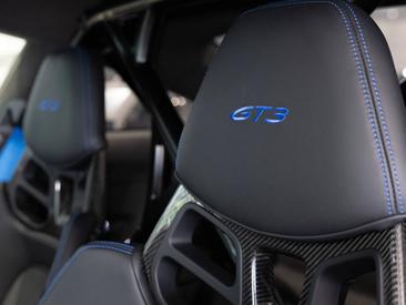 Porsche 911 GT3 — photo 33