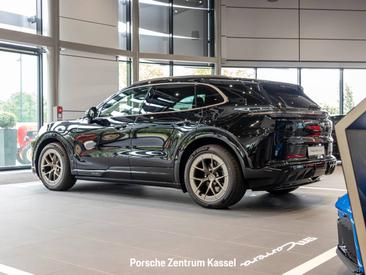 Porsche Cayenne III Turbo Electric — photo 6