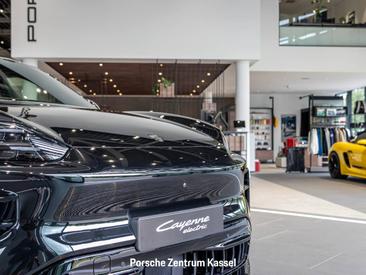 Porsche Cayenne III Turbo Electric — photo 10