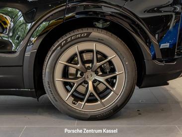 Porsche Cayenne III Turbo Electric — photo 19