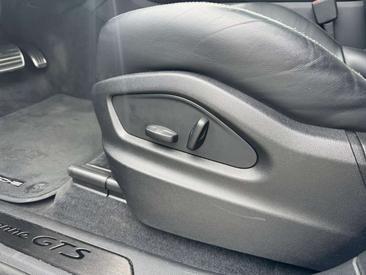 Porsche Cayenne III GTS — photo 16