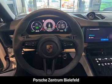 Porsche Panamera 4S E-Hybrid — photo 21