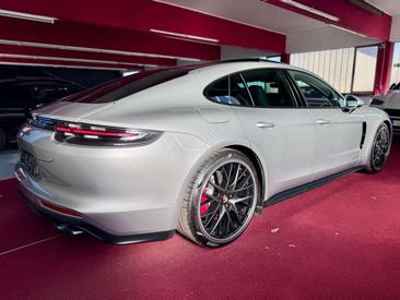 Porsche Panamera GTS — photo 7