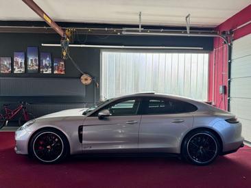 Porsche Panamera GTS — photo 10