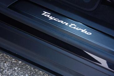 Porsche Taycan Turbo — photo 11