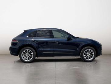 Porsche Macan — photo 6