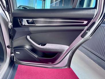 Porsche Panamera GTS — photo 34