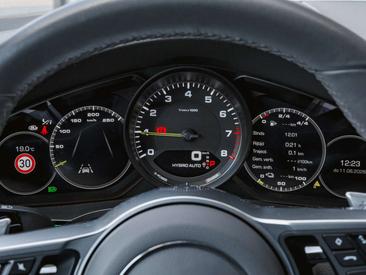 Porsche Cayenne III E-Hybrid — photo 4