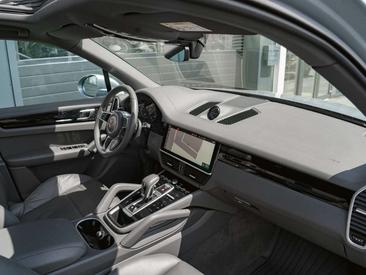 Porsche Cayenne III E-Hybrid — photo 30
