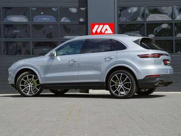 Porsche Cayenne III E-Hybrid — photo 38