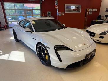 Porsche Taycan Turbo S — photo 4