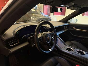 Porsche Taycan Turbo S — photo 12