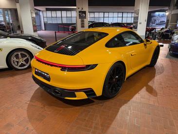 Porsche 911 Carrera S — photo 2