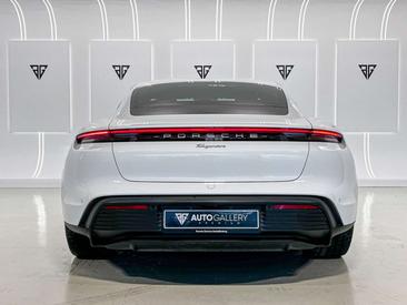 Porsche Taycan — photo 4