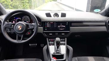 Porsche Cayenne III Turbo GT — photo 11