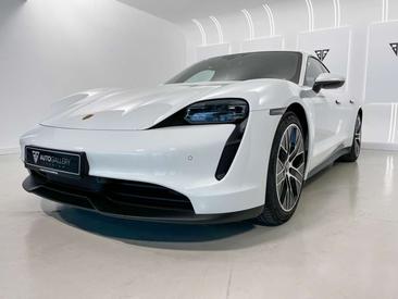 Porsche Taycan — photo 20