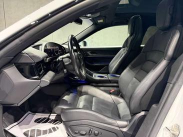 Porsche Taycan 4S — photo 26