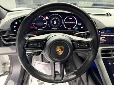 Porsche Taycan 4S — photo 37