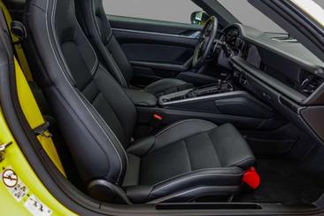 Porsche 911 Carrera S — photo 6