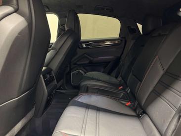 Porsche Cayenne III Turbo GT — photo 13