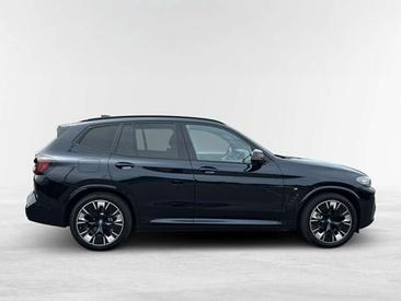 BMW iX3 — photo 6