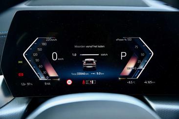 BMW IX2 Coupé SUV XDrive30 — photo 25