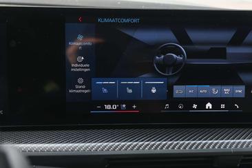 BMW XM 50e — photo 18