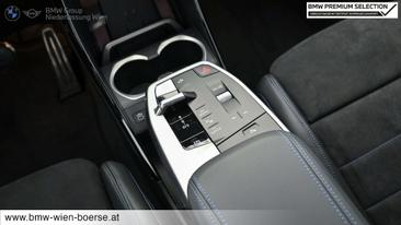 BMW X2 SDrive20d — photo 17