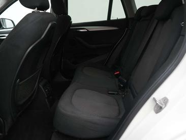 BMW X1 SDrive18d — photo 6