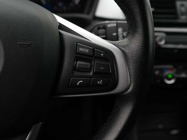 BMW X1 SDrive18d — photo 11