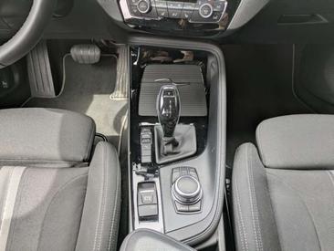 BMW X2 SDrive18d — photo 9
