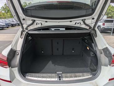 BMW X2 SDrive18d — photo 11