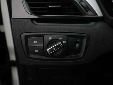 BMW X1 SDrive18d — photo 25