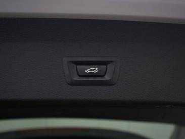 BMW X1 SDrive18d — photo 26