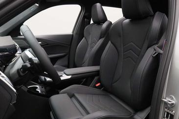 BMW IX1 EDrive20 — photo 17