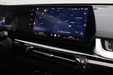 BMW IX1 EDrive20 — photo 19