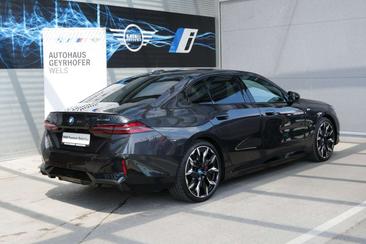 BMW I5 Touring XDrive40 — photo 31