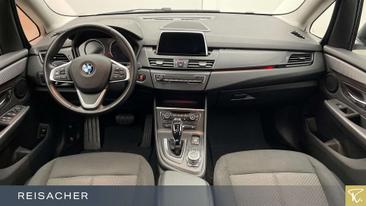 BMW Série 2 Berline 220d — photo 6