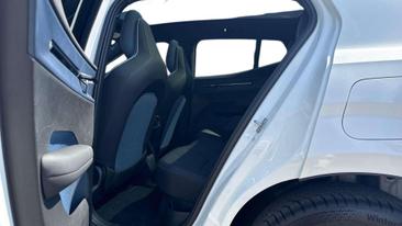 Volvo EX30 Single Motor Extended Range — photo 7
