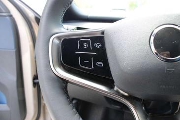 Volvo EX30 Single Motor Extended Range — photo 13
