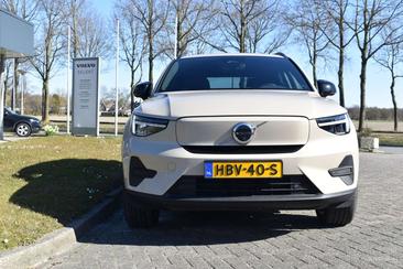 Volvo EX40 Single Motor Extended Range — photo 2
