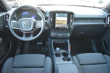 Volvo EX40 Single Motor Extended Range — photo 15