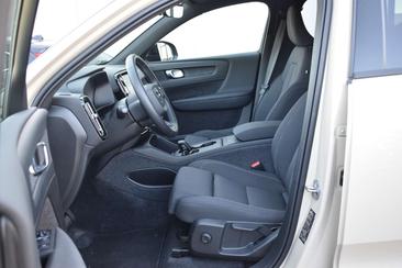 Volvo EX40 Single Motor Extended Range — photo 18