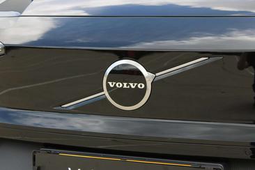 Volvo EX30 Single Motor Extended Range — photo 18